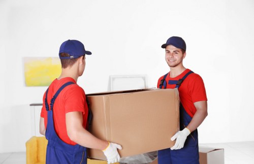 Moving van service in Cotland for local house and flat removals