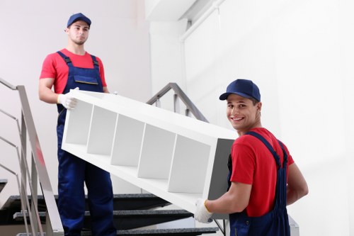Van-based moving service for flats and houses in Cotland