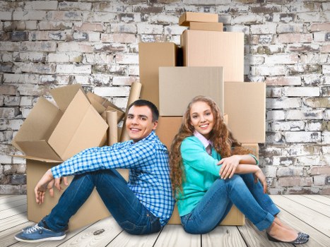 Local movers handling a residential relocation with access planning