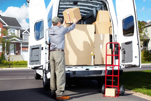 Local van transport for furniture and boxes in Cotland