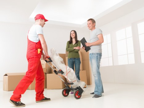 Careful packing and box handling for house removals in Cotland