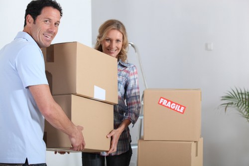 Local moving team handling access challenges in Cotland